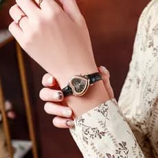 Relógio feminino moda simples temperamento Retro amor em forma de coração relógio de quartzo pequeno estudante feminino