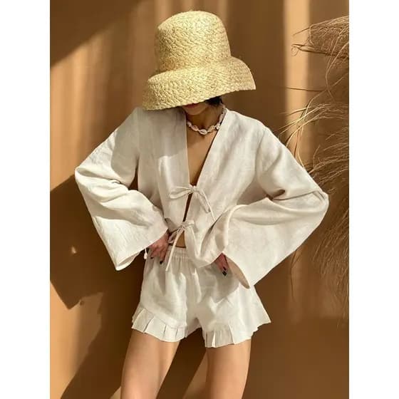 Novo estilo de férias estilo feminino terno de duas peças, atmosfera preguiçosa estilo coreano, Shorts leves de Design c