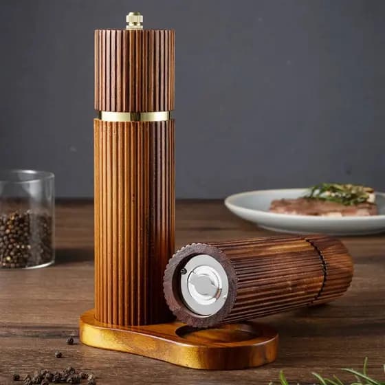 Linha moedor de pimenta doméstico núcleo cerâmico Manual Base de garrafa de tempero de madeira maciça