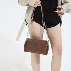 Bolsa Transversal Nova Tendência de Inverno, Imitação de Couro de Vaca, Decoração em Veludo com Bordado, Bolsa Pequena c