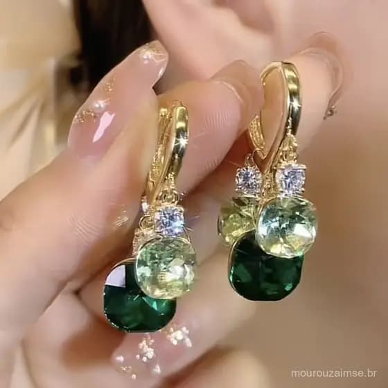 Brincos de borla de cristal verde moda feminina brincos de temperamento de luxo leve