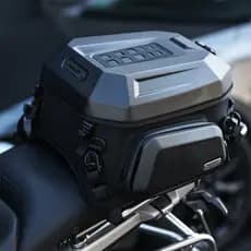 Bolsa Traseira Moto Rígida Impermeável - Mochila Motociclista Esportiva Touring Bagagem Viagem Grátis