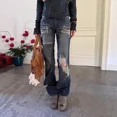 Calças Jeans Femininas Estilo Americano Moderno 2026, Design Hot Girl com Aplicações de Rebites, Calças Vintage Rasgadas