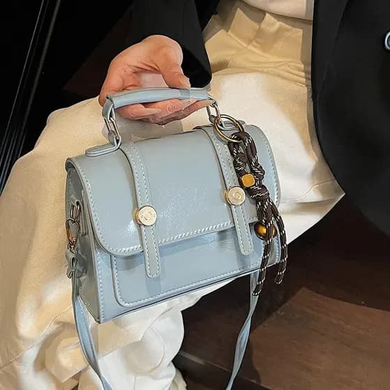 High-End textura Retro saco feminino 2025 nova bolsa feminina Popular All-Match saco do mensageiro moda nicho pequeno qu