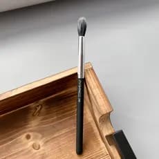 Yuan M286 Pincel corretivo em pó Creme Pincel de dupla utilização 224 Pincel de sombra para nariz Pincel de destaque Som