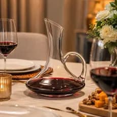 Decanter de Vinho com alça de 1,5 L, Decantador de Vidro, Decanter Luxo, Jarra de Vinho. Presente Elegante