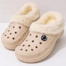 Babuche De Pelinho Feminino Pantufa Frio Lã Forro Quente Macio Antiderrapante Inverno