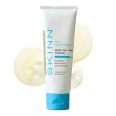 Espuma de Limpeza Facial Diária SKINN, Chá Verde + Menta, 4oz - Esfoliante Suave para Todos os Tipos de Pele - Formulado