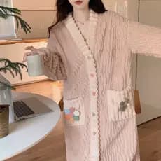 2025 forro de lã camisola feminina outono inverno Coral velo camisola dos desenhos animados comprimento médio com decote