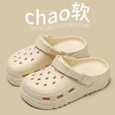 2026 novo estilo buraco sapatos femininos verão exterior usar sola grossa pisando na merda antiderrapante Baotou beira-m