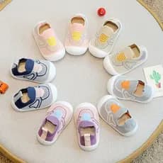 Sapatos infantis para bebês