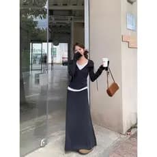 Preguiçoso nicho moda terno feminino 2026 outono inverno novo estilo falso de duas peças com capuz superior Drape saia t