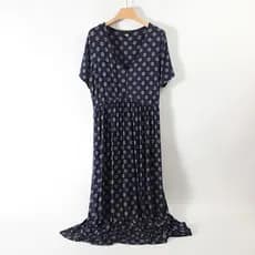 Polo britânico macio drapeado francês com decote em V Floral vestido de manga curta feminino verão vestido longo mais ma