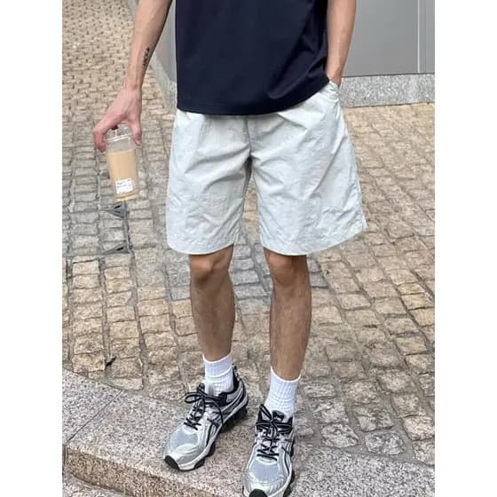 Cinza estilo americano Shorts de secagem rápida masculino verão leve respirável gelo seda calças esportivas casuais calç