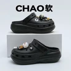 Sapatos femininos de sola grossa com buraco aumentado, roupa externa de verão, novo estilo, praia à beira-mar, antiderra