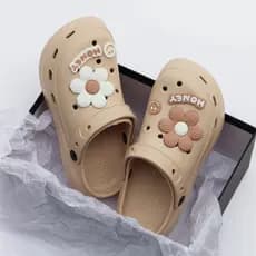 Verão Baotou buraco sapatos chinelos femininos casa chinelos sola macia leve antiderrapante banheiro banho pode usar for