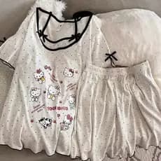 Novo Hellokitty pijamas femininos verão Shorts de manga curta conjunto com almofada no peito doce bonito verão Homewear