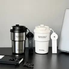 Novo estilo copo portátil de aço inoxidável carro copo de água meninos Takeaway copo de café palha copo térmico de alto