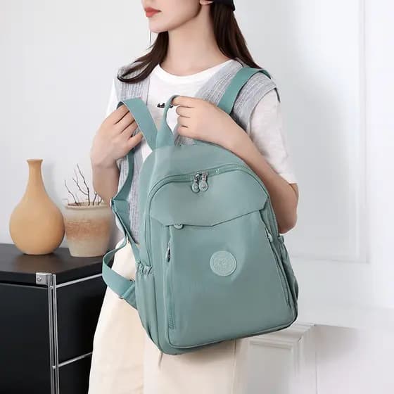 Novo pano de náilon saco de escola viagem leve mochila All-Match repelente de água senhoras mochila de grande capacidade