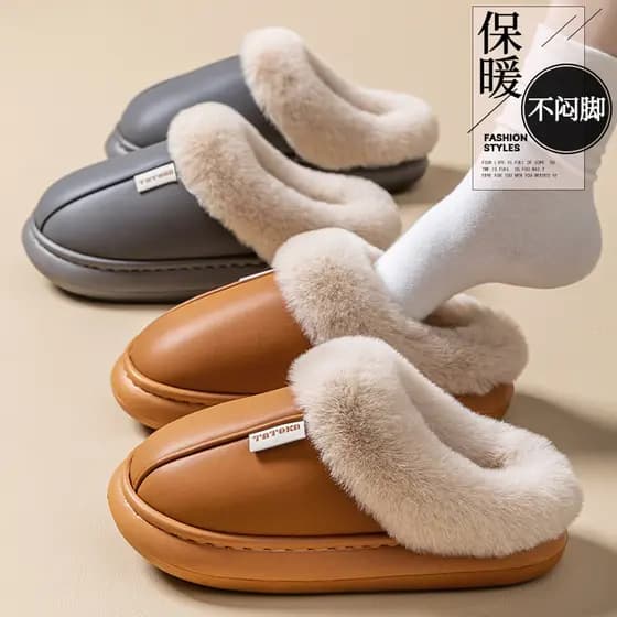Chinelos de algodão à prova dwaterproof água sola macia inverno feminino 2025 Anti-deslizamento velo quente confinamento