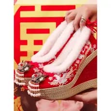 Mulheres aumentadas originais pérola rendas melhorado estilo Tang Head-up Hanfu sapatos de casamento salto Ultra-alto de