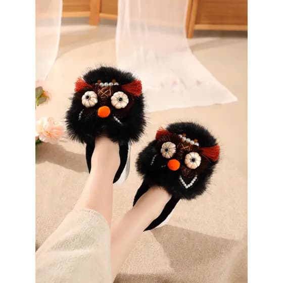 2025 Novo estilo inverno nacional na moda tigre Toe sapatos femininos bordados à mão ano Animal estilo étnico sapatos de