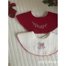 Estilo de ano novo renda de uma palavra laço bordado fio de algodão puro Saliva toalha babador do bebê crianças Anti-cus