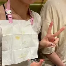 Olá Kitty arroz seco não sujo roupas guardanapo clipe adulto Saliva toalha Halter pescoço comer babador descartável à pr