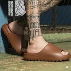 chinelo yzy confortável e leve