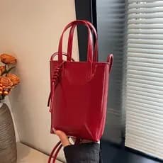 Bolsa mensageiro vermelha passeio pequena bolsa feminina 2025 novo estilo Popular Casual bolsa de ombro moda prata bolsa