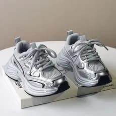 Meninas papai sapatos crianças sapatos esportivos 2026 primavera verão novo estilo respirável sapatos de rede única meni