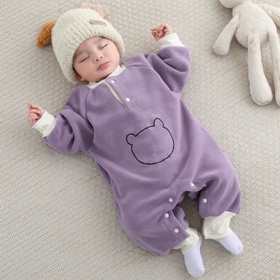 Versão coreana outono inverno macacão de bebê Super bonito estilo ocidental urso velo macacão mês inteiro Outing macacão