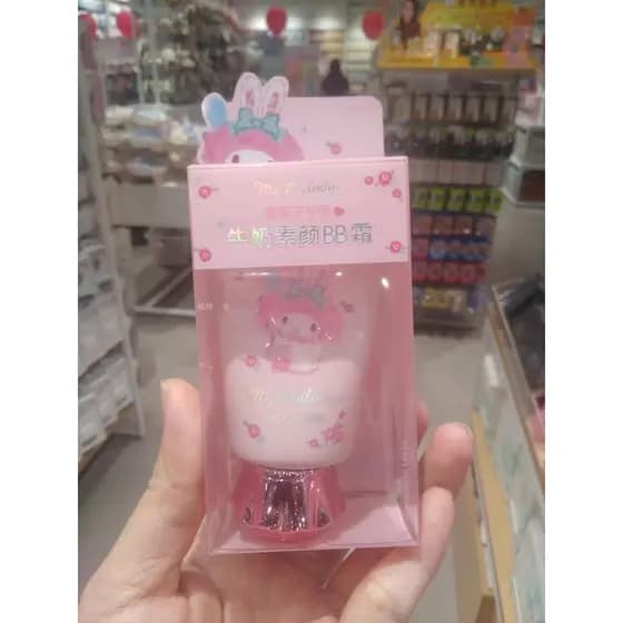 Famosa criação Premium corpo creme facial Kuromi colorido brilho respirável pó prensado rosa chá da tarde base de longa