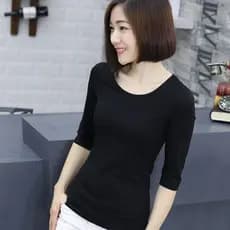 Camiseta de manga de três quartos novo estilo preto Slim fit camisa de fundo meia manga manga manga média feminina Plus