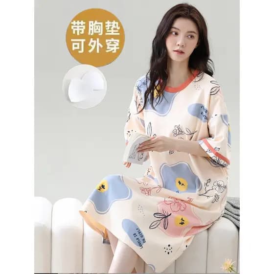Camisola de uma peça estilo de manga curta de verão de comprimento médio com almofada no peito Pijama feminino solto sem