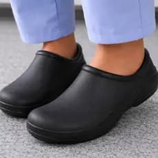 Sapato Enfermeira Fechado Enfermagem Antiderrapante Profissional Uniforme Cozinha Babuche Leve