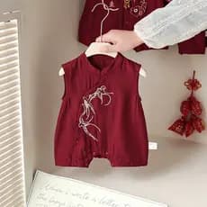 Bebê verão estilo nacional macacão de ombro largo bebê estilo fino vermelho festivo mês inteiro cem dias de idade vestid