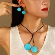 Conjunto de Colar e Brincos Ajustáveis de Estilo Étnico Simples com Pingente de Borla e Acessórios de Turquesa