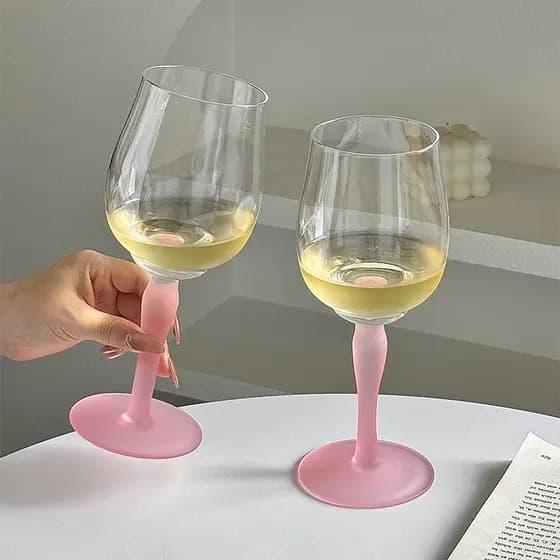 Primeiro rolo de vidro rosa criativo de alto valor, taça de vinho doce, copo de champanhe, copo de vinho retrô