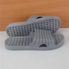 Verão casa chinelos masculinos sandálias de banho de água com vazamento oco feminino masculino casal sapatos de banheiro