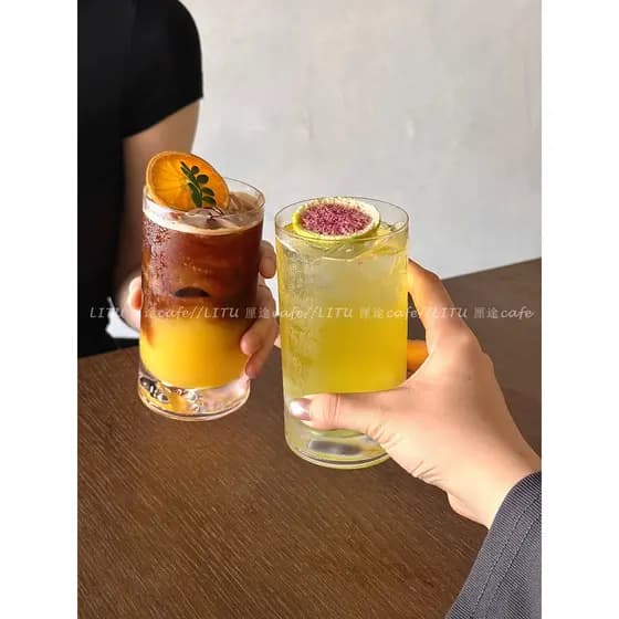 Ins estilo criativo visualização montanha vidro de alto valor doméstico copo de água nicho café vidro suco vidro uísque
