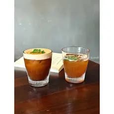 Criativo copo de uísque de fundo grosso estilo europeu copo de vinho ocidental de alto valor copo de café americano Retr
