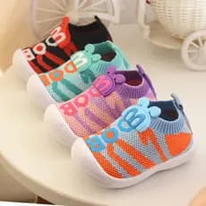Primavera outono novo estilo sapatos infantis bebê criança sapatos sola macia masculino feminino bebê respirável sapatos