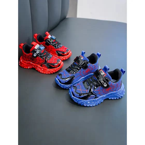 Crianças sapatos esportivos 2026 primavera outono novo estilo Casual meninos Velcro meninas bebê malha respirável tênis
