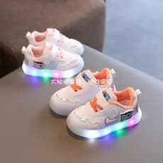 Bebê iluminação sola macia escola primavera outono sapatos de caminhada infantil meninos Anti-deslizamento sapatos branc