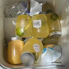 Xícara de chá de frutas descartável, árvore antiga, chá de frutas, limão, paixão, garrafa de chá, néctar de choupo, sopa