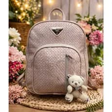 Mochila Feminina Moderna, Elegância e Praticidade