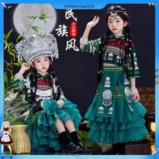 Min étnico verão Miaojiang Zhuang étnico adulto feminino desempenho traje foto Retro étnica paisagem fotografia
