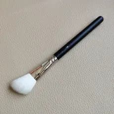 M série 168 lã chanfrada contorno escova Blush escova lateral rosto sombra pincel de maquiagem toque macio em pó bom