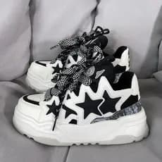 Sapatos de pão masculinos 2023 novo estilo nacional na moda estrela sapatos nicho Design de sola grossa aumentando tênis